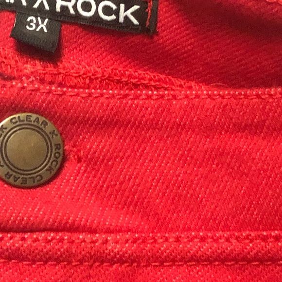 Plus Size Women Shorts - Picture 3 of 6